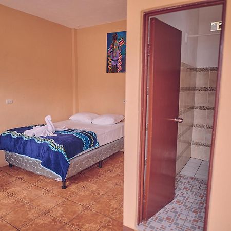 Amigos Hotel San Pedro La Laguna Exterior photo