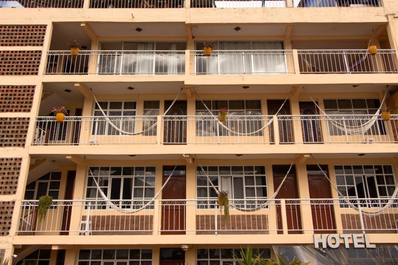 Amigos Hotel San Pedro La Laguna Exterior photo